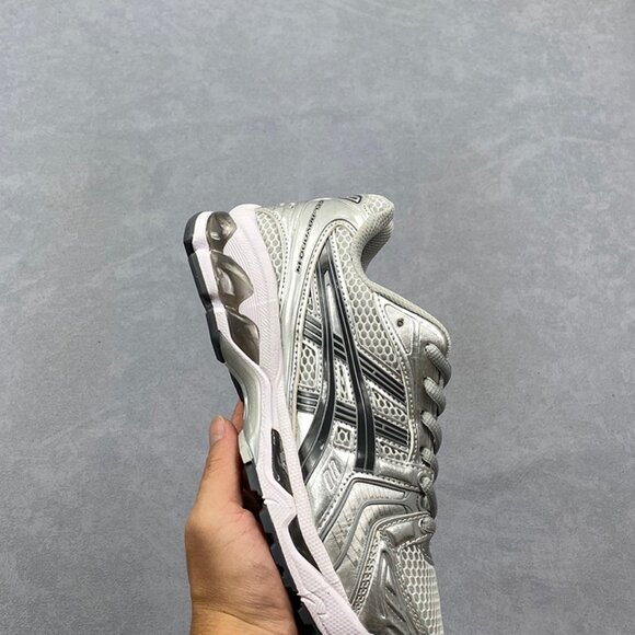 Asics Gel-Kayano 14 Silver-Gray Running Shoes - Picture 4 of 9